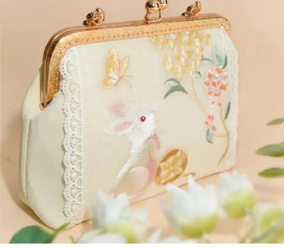 Vintage Lace Clutch with Kiss Lock