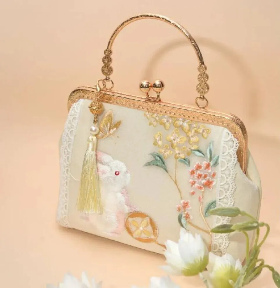 Vintage Lace Clutch with Kiss Lock